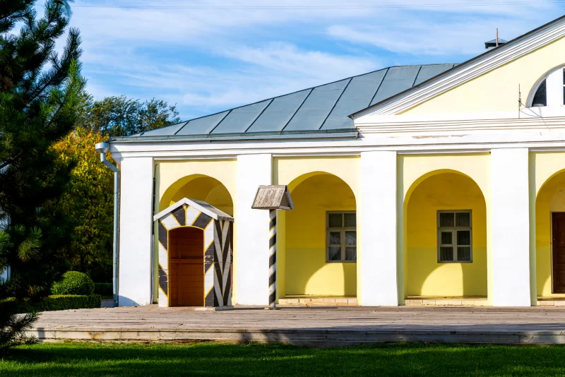 Караульное помещение на территории Астраханского кремля