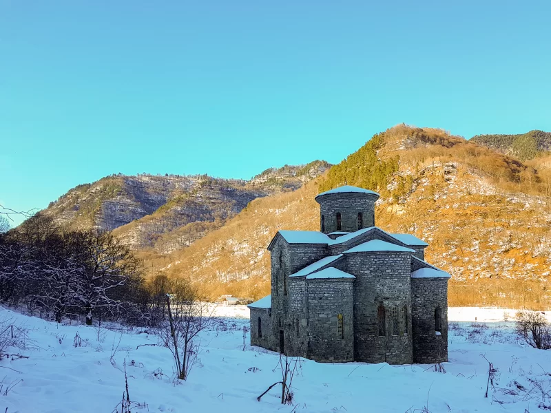 Заброшенный православный храм.