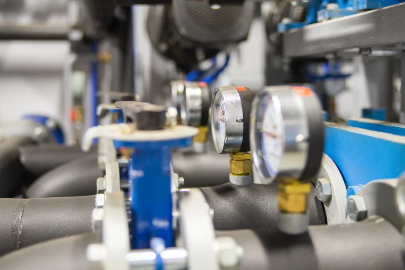 Промышленная система трубопроводов