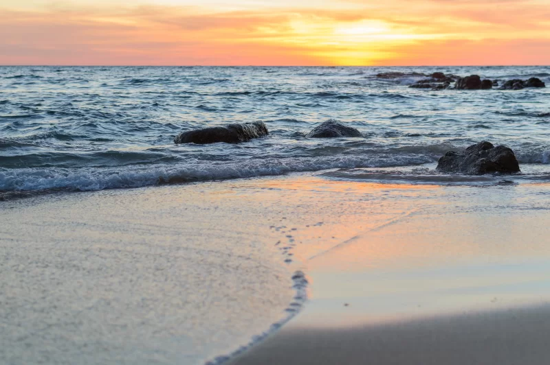 Закат над морем