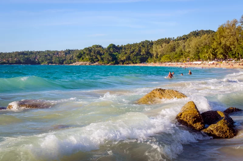 Закат на берегу моря