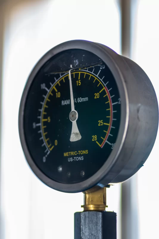 Манометр для измерения давления