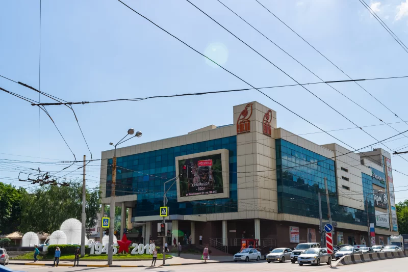 Современный торговый центр в Ростове-на-Дону, Россия