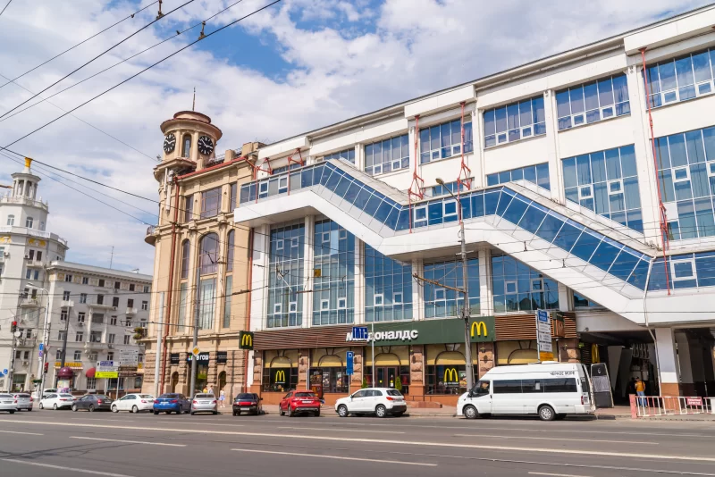 Центральный универмаг и Макдоналдс в Ростове-на-Дону