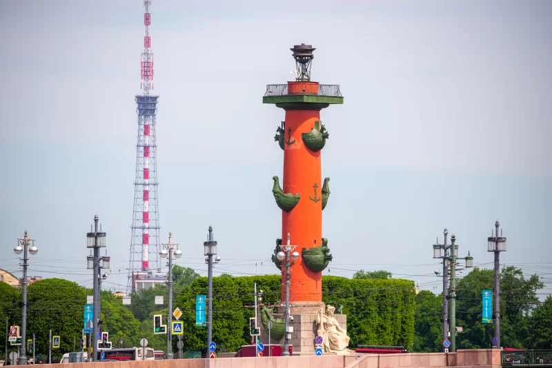 Ростральная колонна в Санкт-Петербурге, Россия
