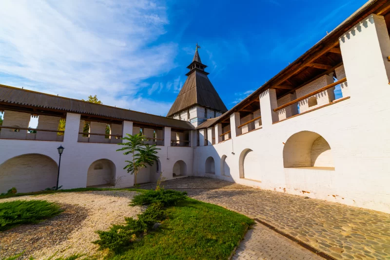 Историко-архитектурный комплекс Астраханский кремль