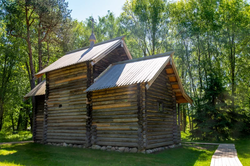 Троицкая церковь в селе Витославлицы