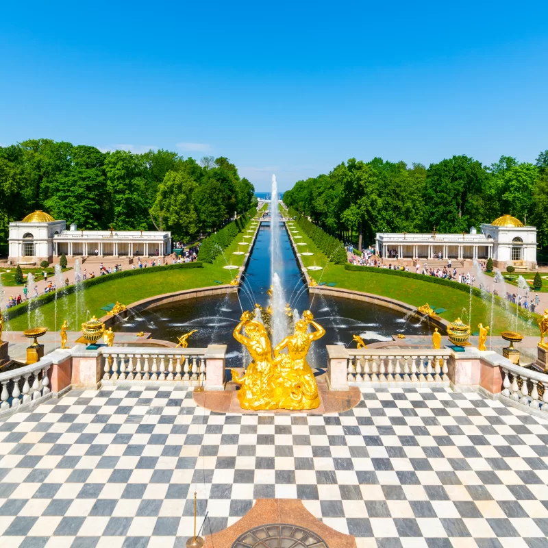 Большой дворец в Петергофе