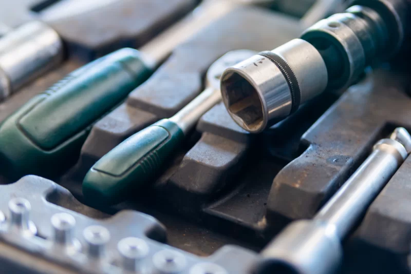 Инструменты в ящике