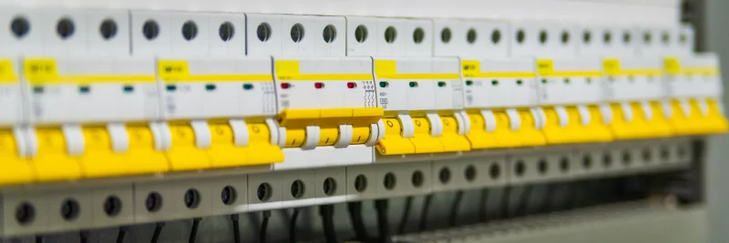 Автоматические выключатели в электрощитке