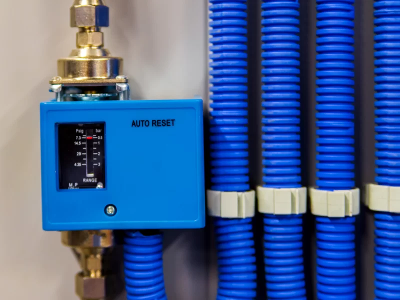 Синий датчик давления с авто сбросом